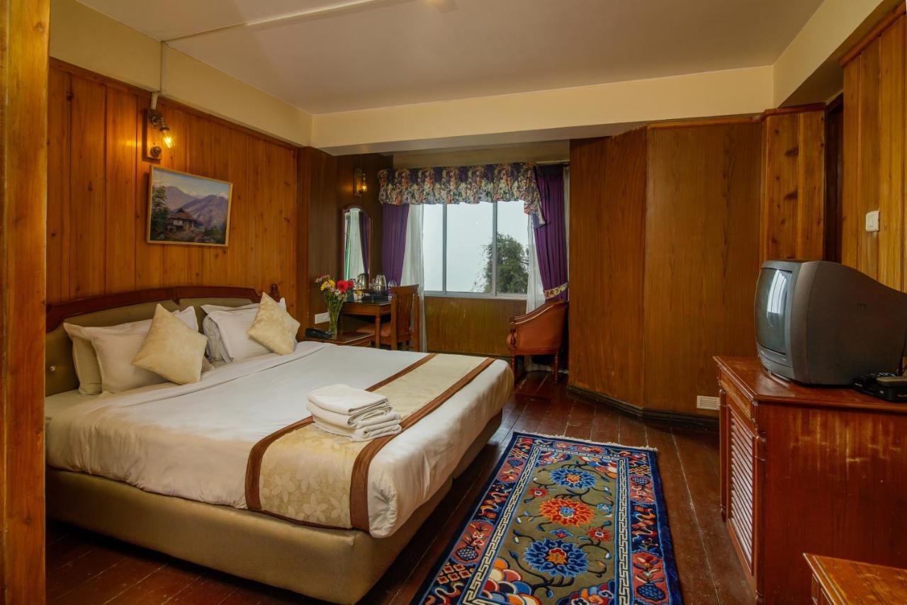 Muscatel Himalayan Resort - 400 Mts From Mall Road 다르질링 외부 사진