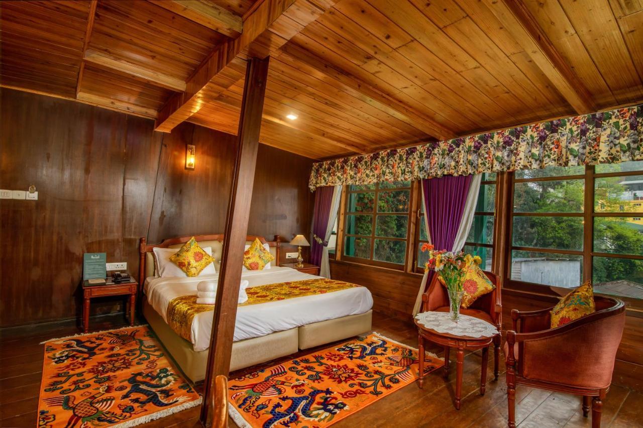 Muscatel Himalayan Resort - 400 Mts From Mall Road 다르질링 외부 사진