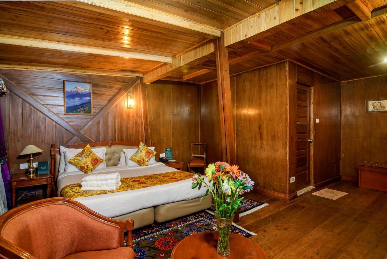 Muscatel Himalayan Resort - 400 Mts From Mall Road 다르질링 외부 사진