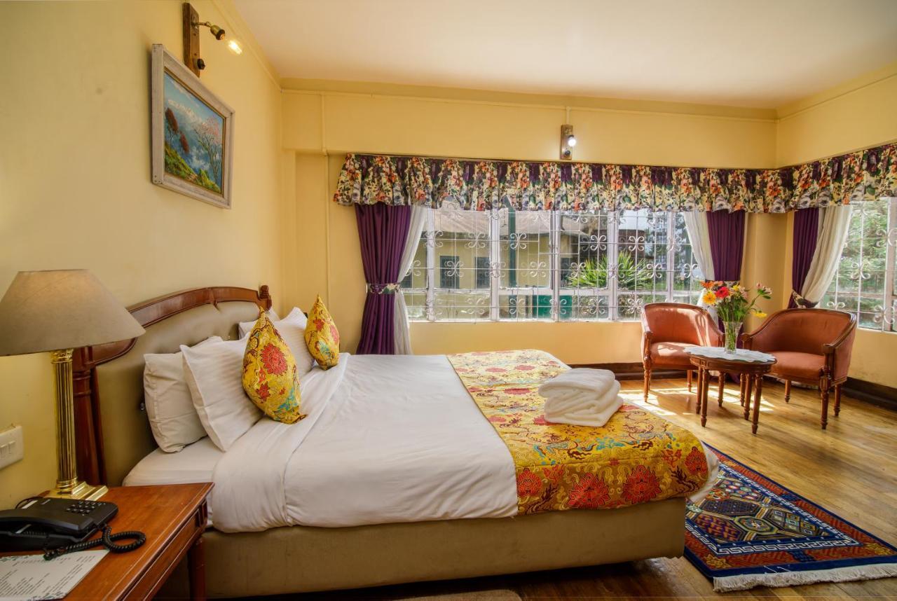 Muscatel Himalayan Resort - 400 Mts From Mall Road 다르질링 외부 사진