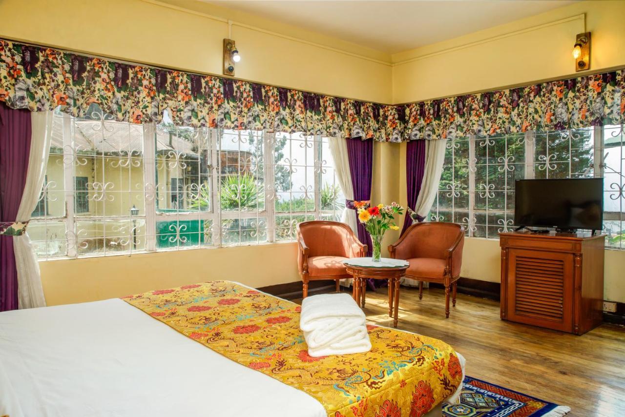 Muscatel Himalayan Resort - 400 Mts From Mall Road 다르질링 외부 사진